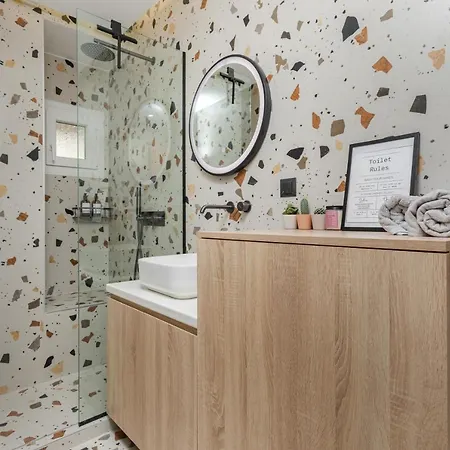 Oasis Diamond Daire *